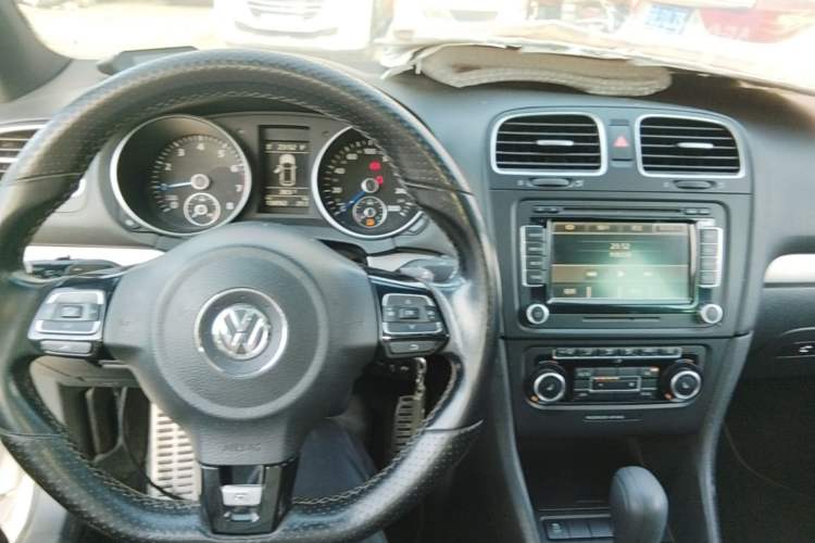 Used Volkswagen Golf 2011 2.0 TSI R
