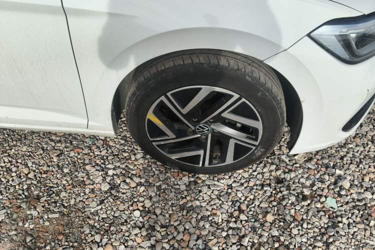 Used Volkswagen Sagitar 2023 200TSI DSG Excellence Edition Right Front Wheel Hub