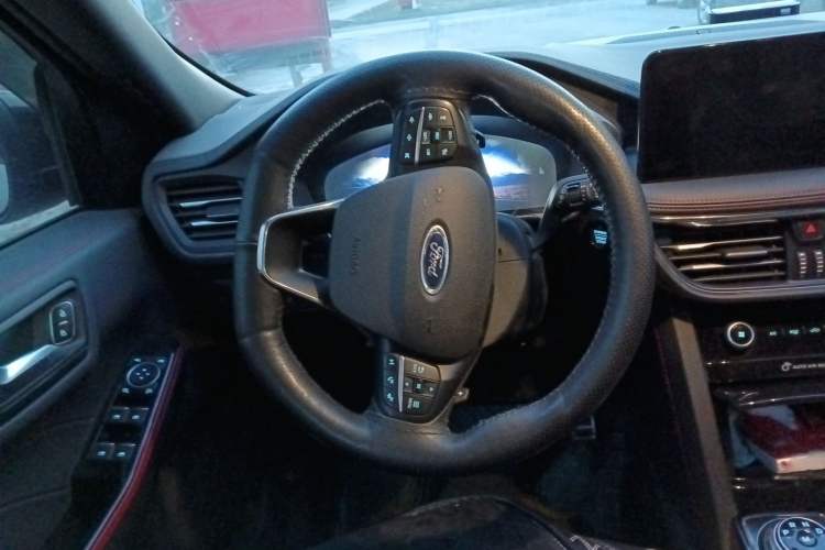 Used Ford Escape 2023 EcoBoost 245 Four-Wheel Drive ST-LINE Pro Trim