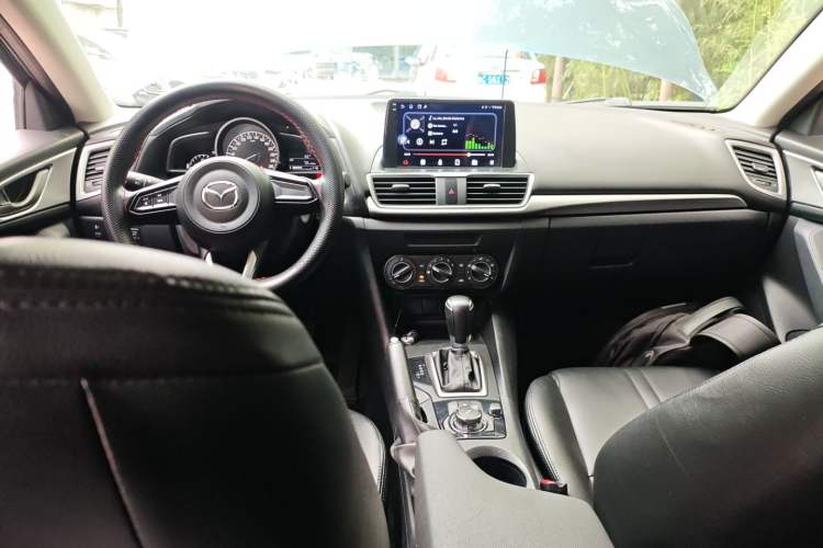 Used Mazda 3 Axela 2017 Sedan 1.5L Automatic Comfort Model Emission Standard China V