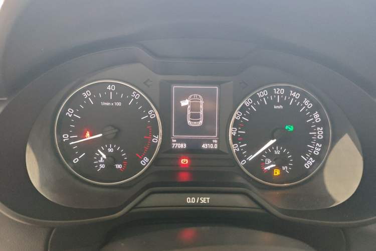 Used Skoda Octavia 2017 1.6L Automatic Smart Drive Edition Instrument Cluster