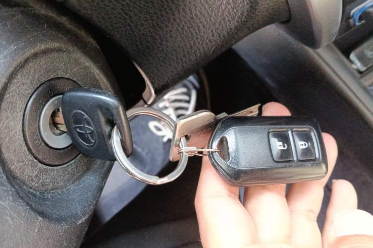 Used Toyota YARiS L Zhi Xuan 2020 X-Trail X 1.5L CVT Leading Edition Vehicle Key