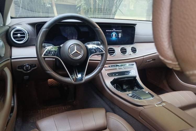 Used Mercedes-Benz E-Class 2021 E 260 L
