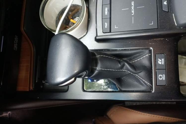 Used Lexus ES 2020 300h Executive Edition
