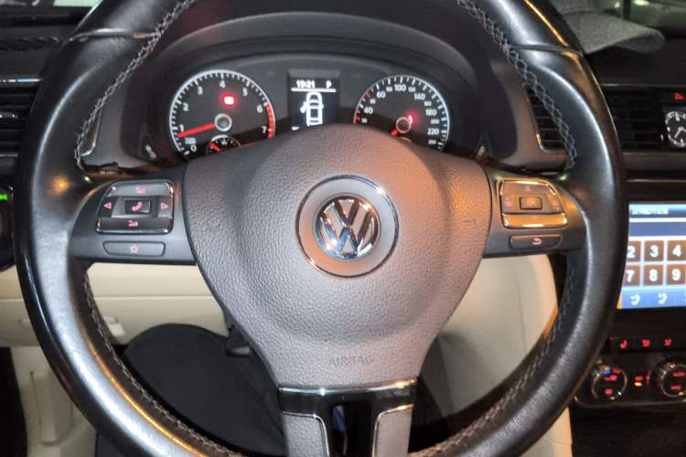 Used Volkswagen Passat 2014 1.8TSI DSG Prestige Navigation Edition
