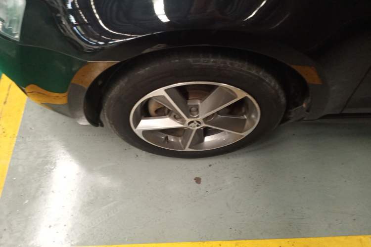 Used Skoda Octavia 2016 1.6L Automatic Chuanxing Edition Left Front Wheel Hub