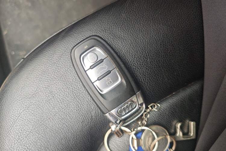 Used Audi A4L 2016 35 TFSI Collector's Edition Automatic Standard Model
