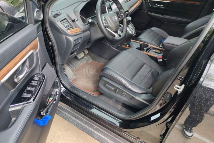 Used Honda CR-V 2021 240TURBO CVT 2WD Fashion Edition
