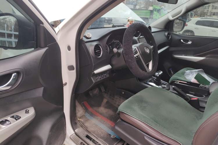 Used Dongfeng Ruichi 6 Pro 2024 2.3T Automatic 4x4 Diesel Luxury Edition with Long Cargo Bed