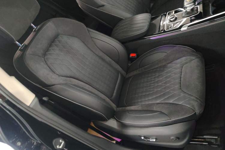 Used Hongqi HS5 2022 Revised Version 2.0T Smart Connect Flagship Edition