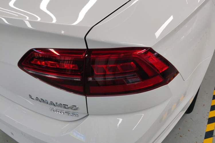 Used Volkswagen Lamando 2019 280TSI DSG Comfort Edition China VI standard
