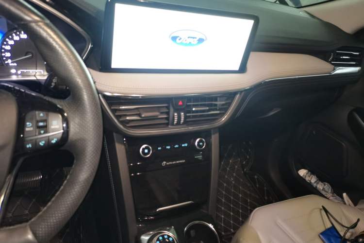 Used Ford Escape 2020 EcoBoost 245 Two-Wheel-Drive Titanium Edition Audio And AC Panel