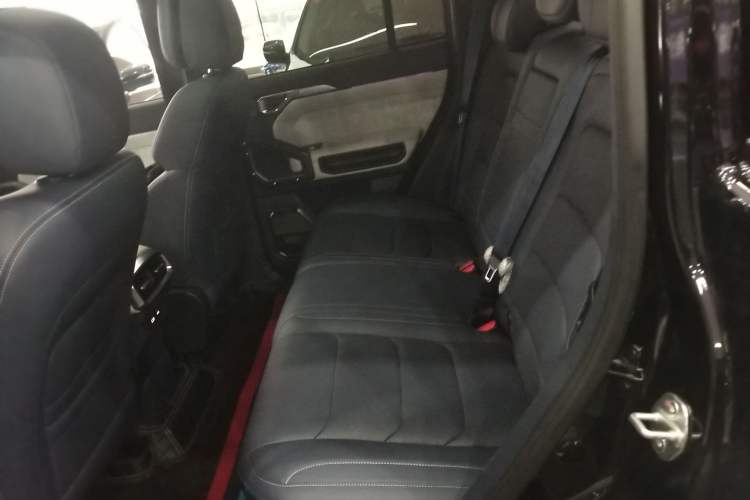 Used JETOUR Shanhai Traveler C-DM 2024 C-DM 208KM Mountain & Wilderness Edition
