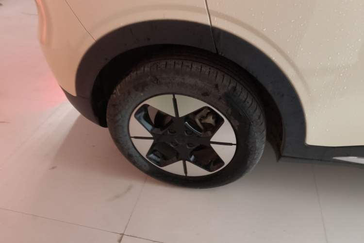 Used Geely Galaxy Geome 2025 UP 410km Exploration Edition Right Rear Wheel Hub