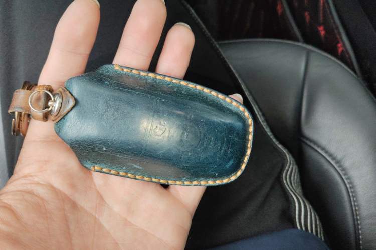 Used Ford Edge 2016 EcoBoost 245 Two-Wheel-Drive Titanium 7-Seater Vehicle Key