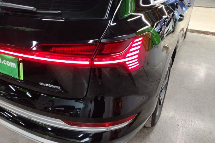 Used Audi e-tron 2021 50 quattro Prestige Edition