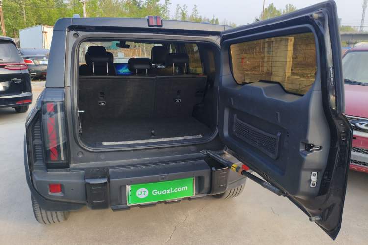 Used iCAR 03T 2024 501km Four-wheel Drive Long-Range Version Trunk