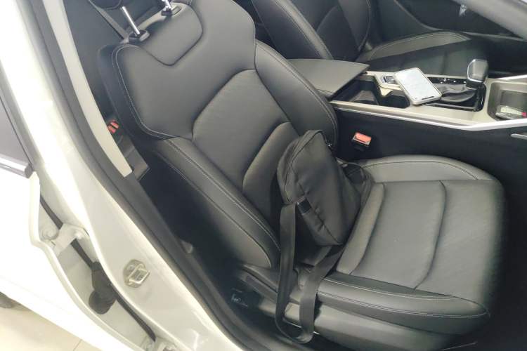 Used Geely Auto Emgrand 2023 4th Generation Champion Edition 1.5L CVT Prestige Model