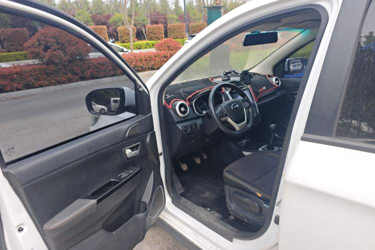 Used SWM X3 2017 1.6L Manual Fashion Model
