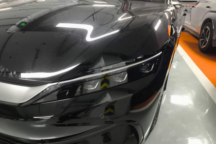 Used BYD Han 2025 EV 605KM Prestige Model Left Front Headlight