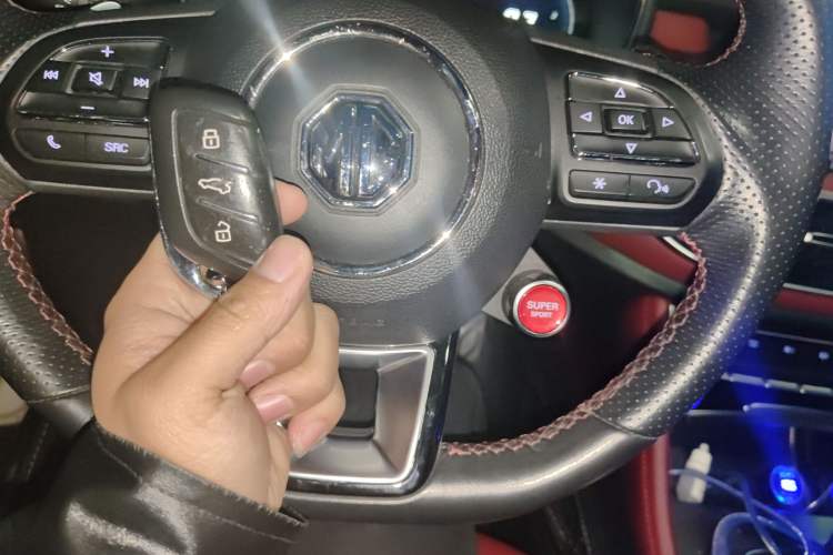 Used MG HS 2018 30T Automatic All-Wheel Drive Trophy Hormone-Infused Version China V Standard Vehicle Key