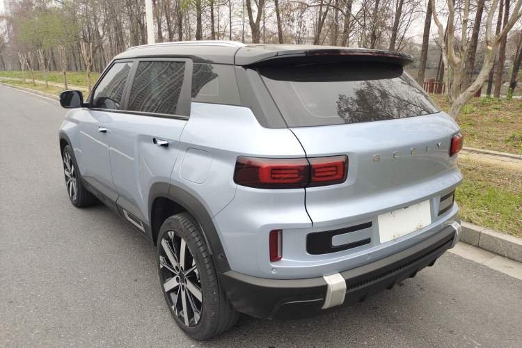 Used Geely Auto icon 2023 1.5TD Chocolate Luxe Edition Rear Left 45 Deg