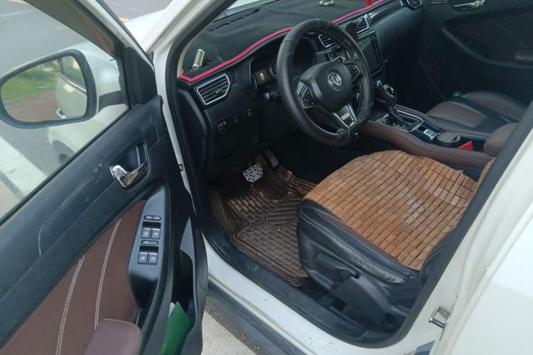 Used Dongfeng Fengon 580 2017 1.5T CVT Luxury Model
