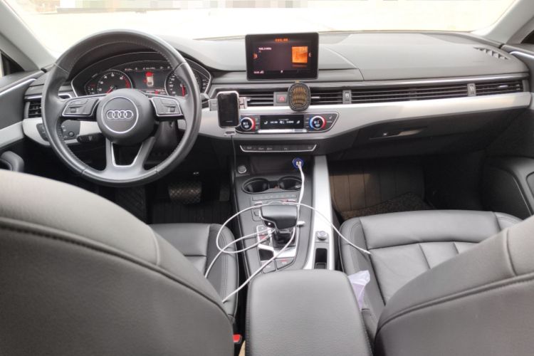 Used Audi A5 2017 Sportback 40 TFSI Fashion Model Center Console