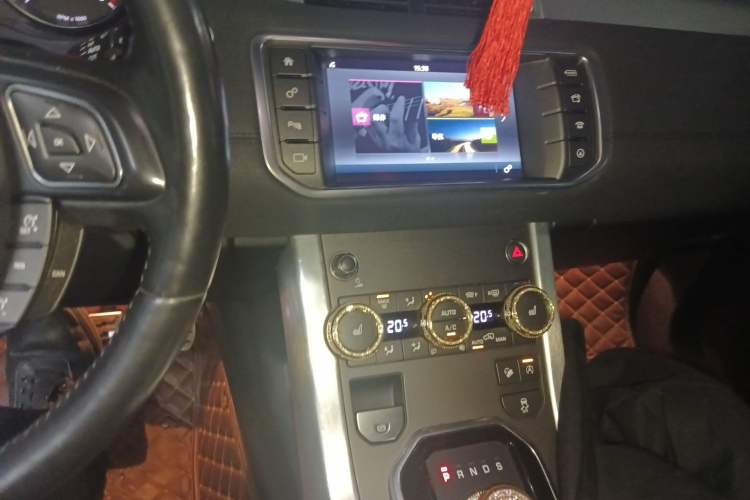 Used Land Rover Range Evoque 2017 2.0T British-Style Prestige Edition
