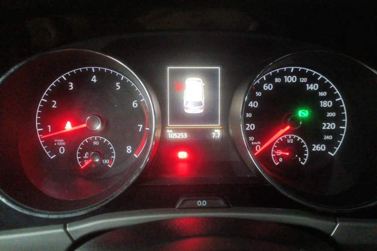 Used Volkswagen Touran 2016 Volkswagen Touran L 280TSI DSG Luxury Edition
