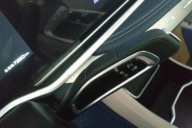 Used SAIC MAXUS G90 2022 2.0T Xingyun Seven-Seater Version Gear Lever