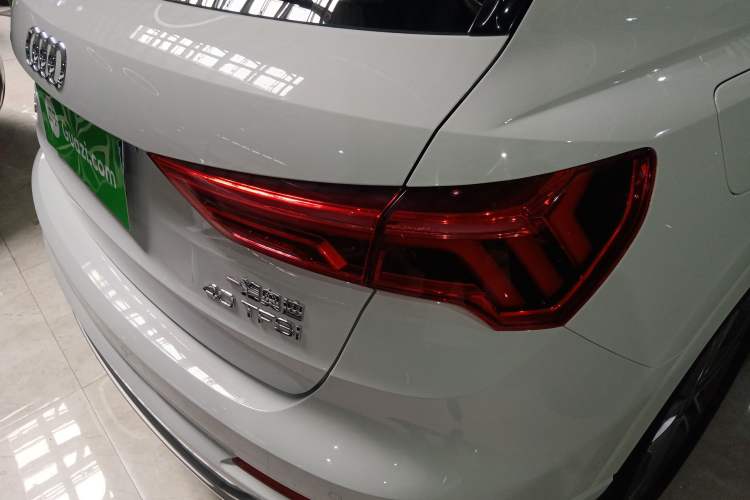 Used Audi Q3 2022 40 TFSI Fashion Dynamic Model