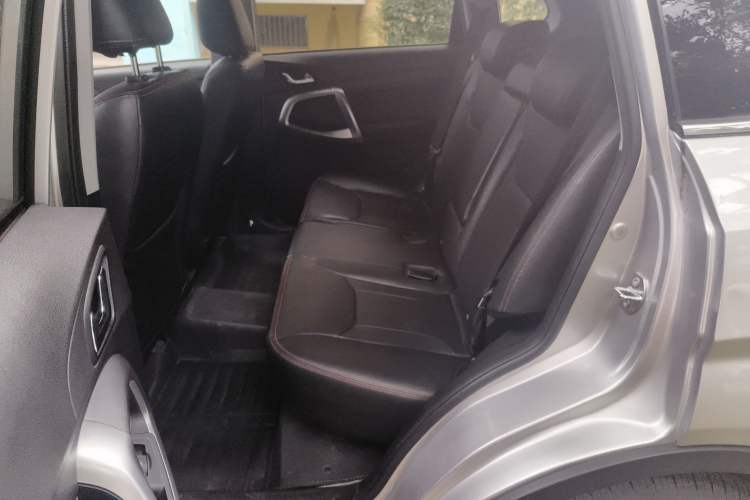 Used Chery Tiggo 5 2014 2.0L CVT Family Deluxe Edition