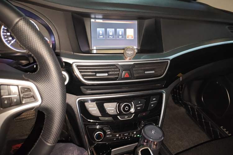 Used Geely Auto Emgrand GT 2015 1.8T Premium Model