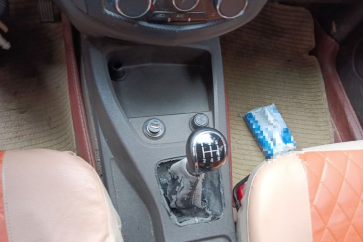 Used Wuling Hongguang 2014 1.5L S Standard Version Gear Lever
