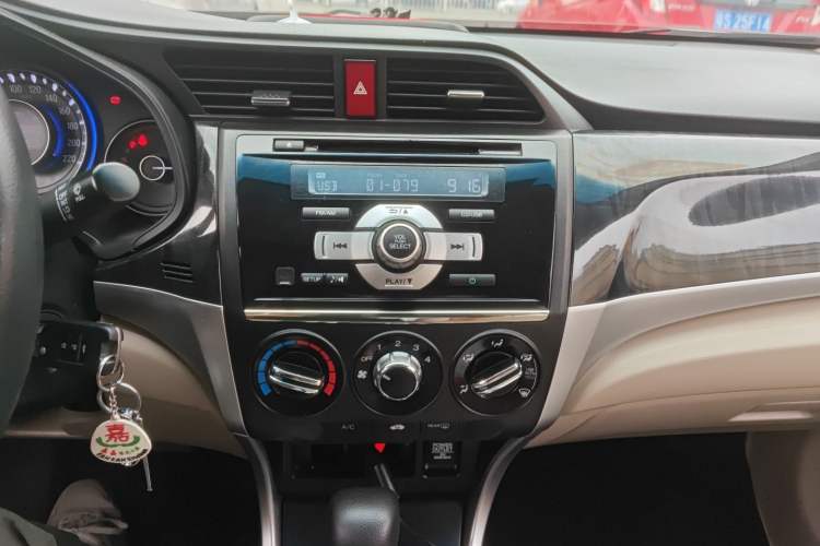 Used Honda Crider 2015 1.8L automatic comfort version