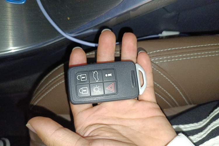 Used Volvo S60 New Energy 2015 S60L E-Drive Hybrid T6 Smart Drive Edition
