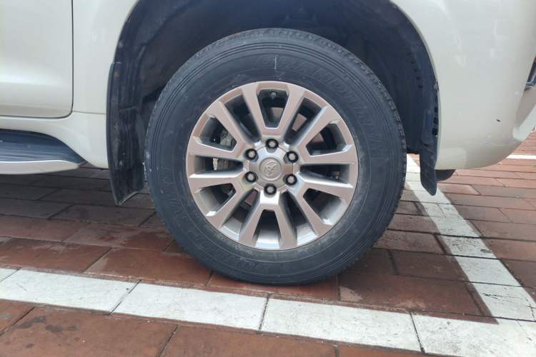 Used Toyota Prado 2018 3.5L Automatic TX-L with Rear-Mounted Spare Tire
