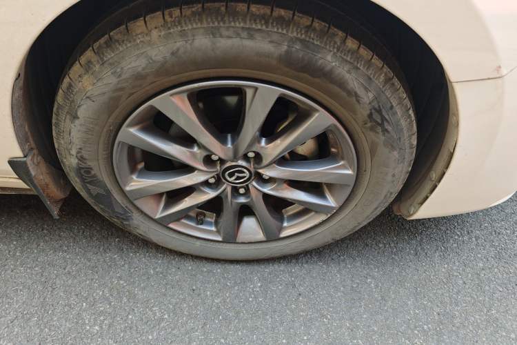 Used Mazda 3 Axela 2020 1.5L Automatic ZhiMei Edition