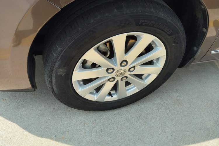 Used Buick GL8 2018 28T Luxury Model China VI Standard
