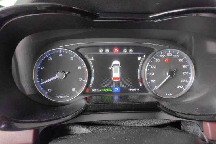 Used GAC Trumpchi GS8 2017 320T Two-Wheel Drive Luxury Smart Connectivity Version (7 Seats)