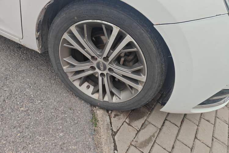 Used Chery Arrizo 5 2016 1.5L CVT Leading Edition