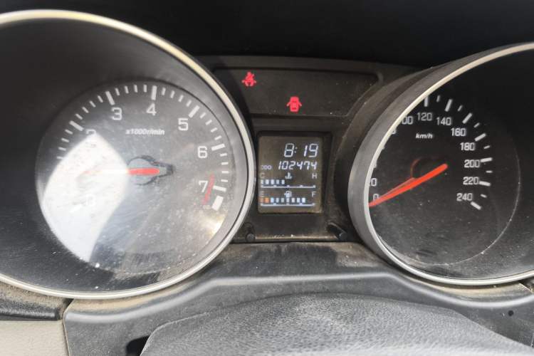 Used FAW Senya S80 2014 1.3L Manual 5-Seater Classic Edition Odometer Close Up