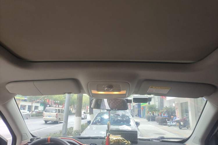 Used Roewe RX5 2019 20T Two-Wheel Drive Automatic 4G Connected Platinum Edition