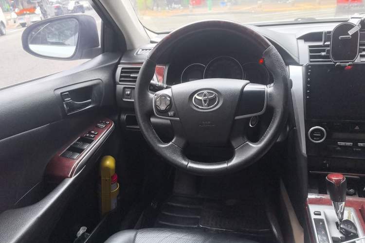 Used Toyota Camry 2013 2.0G Comfort Edition
