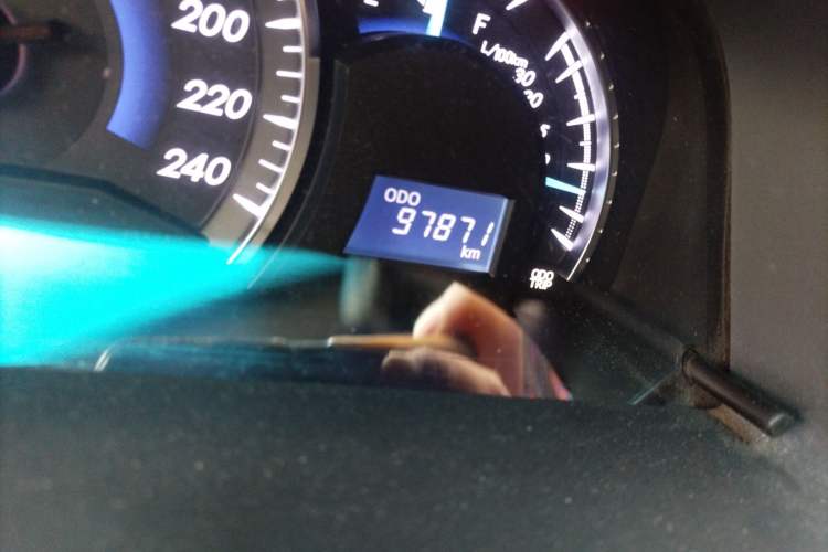 Used Toyota Camry 2012 200G Classic Luxury Edition