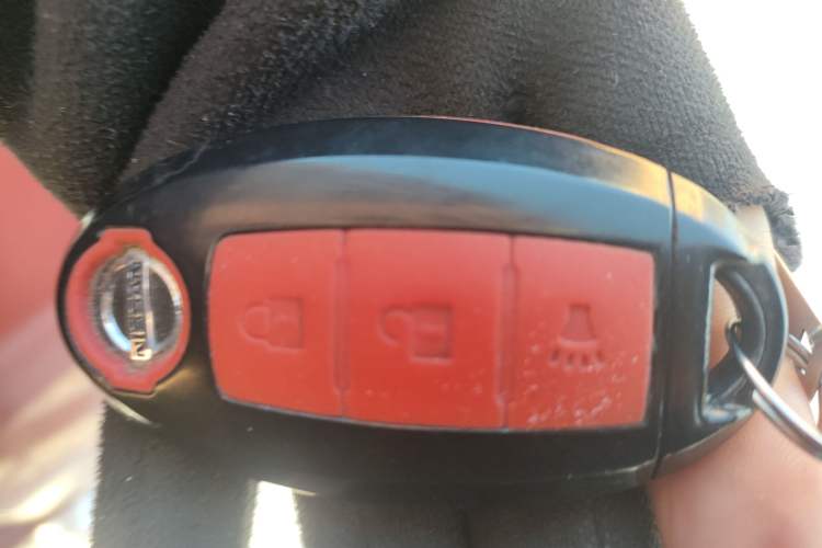 Used Nissan Tiida 2014 1.6L Manual Smart Model