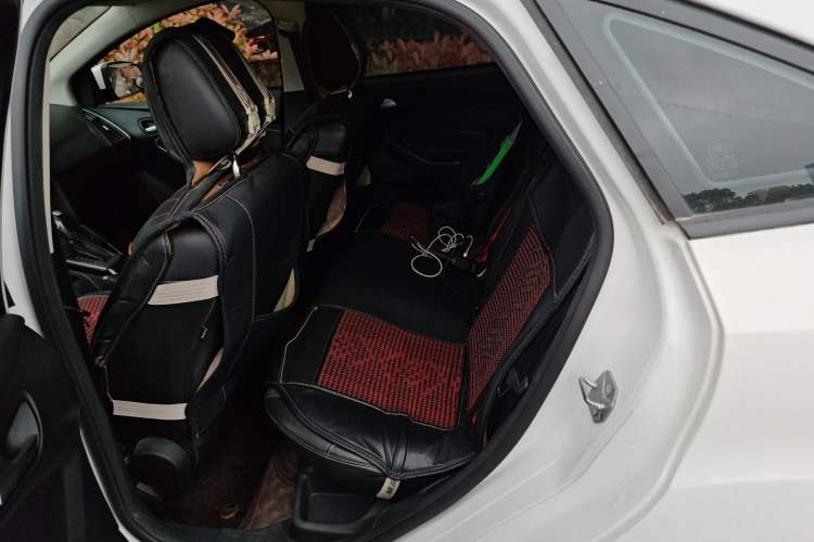 Used Ford Focus 2012 Sedan 1.6L Automatic Fashion Edition Left Rear Seat