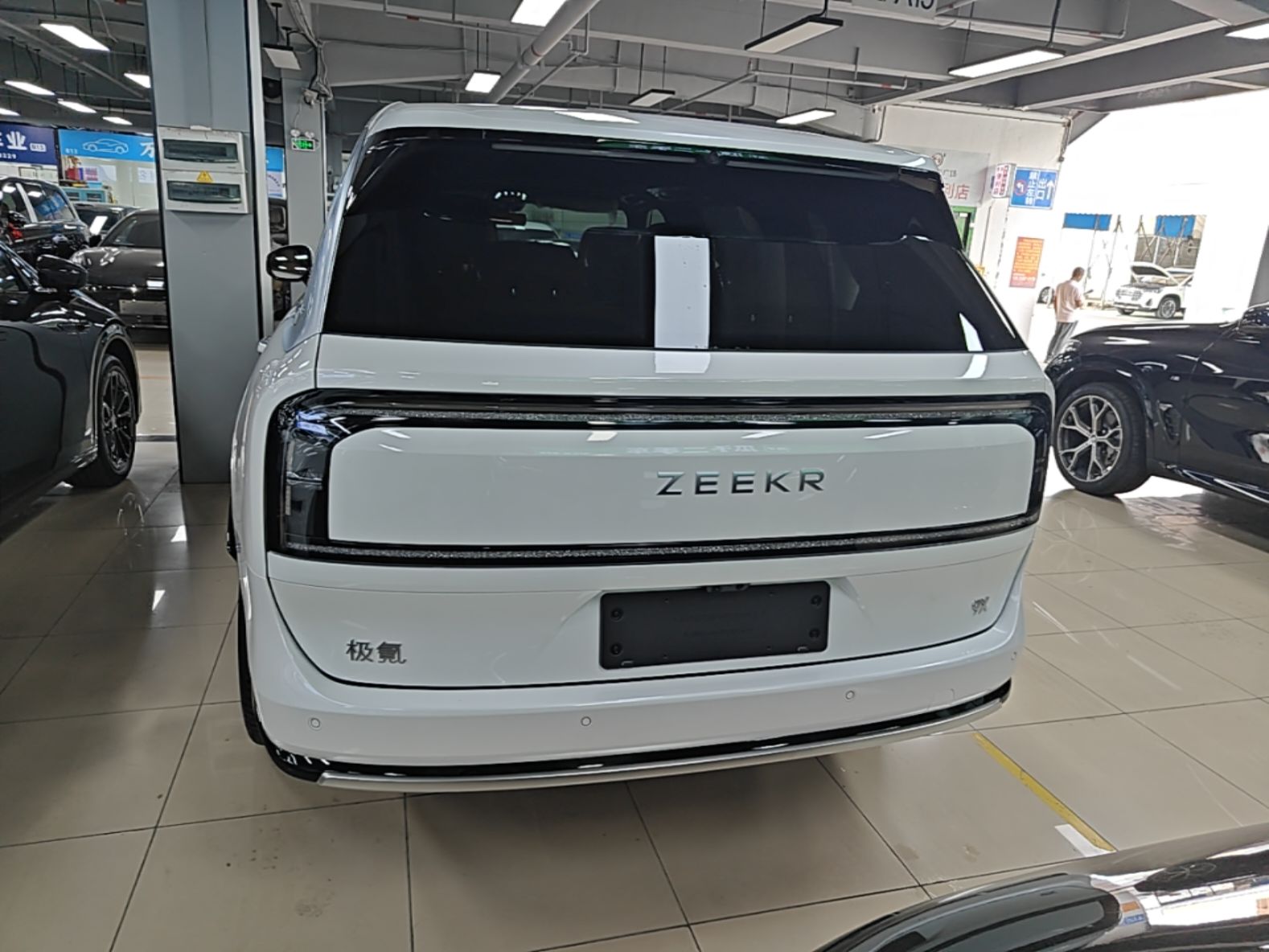 Zeekr 9X 2025 Ultra Edition 70kWh — снимка 5