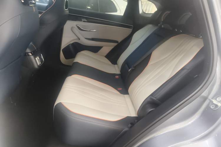 Used BYD Song PLUS New Energy 2024 Honor Edition EV 520km Premium Model